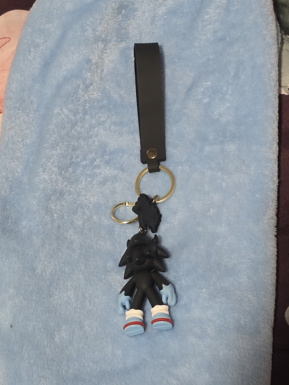 Sonic Heroes Black Shadow Keychain with Strap - Picture 2 of 2